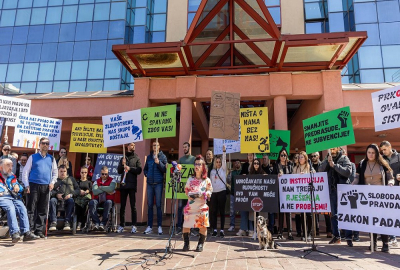 Ministarstvo zakazalo sastanak nakon neodustajanja organizatora protesta „Mi smo stvarnost, vi ste mit!“