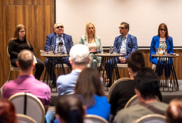 Povodom obilježavanja Dana bijelog štapa organozovan Panel &quot;Više od pomagala&quot;