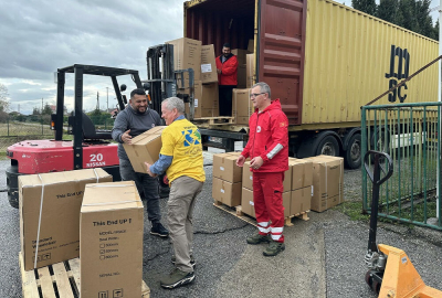 Crveni krst: Dobili smo pošiljku od 286 invalidskih kolica, biće na raspolaganju svim pojednicima u državi